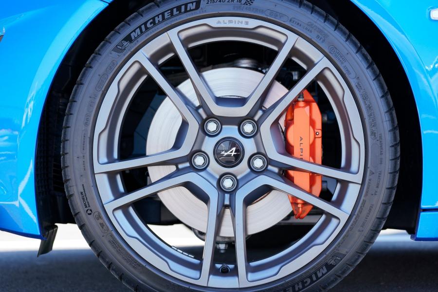 Колеса Alpine A110S 2019 года  (JP) (фото 10 из 12)